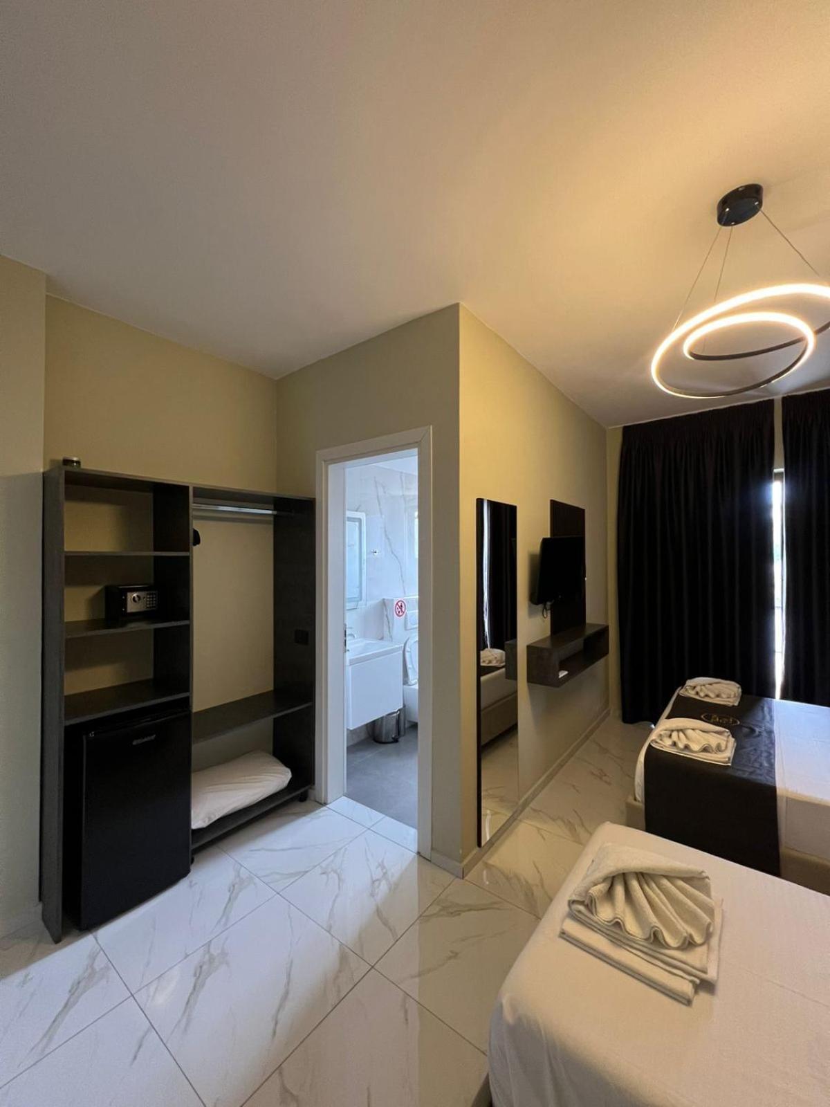 Wg Hotel Ksamil Exterior photo